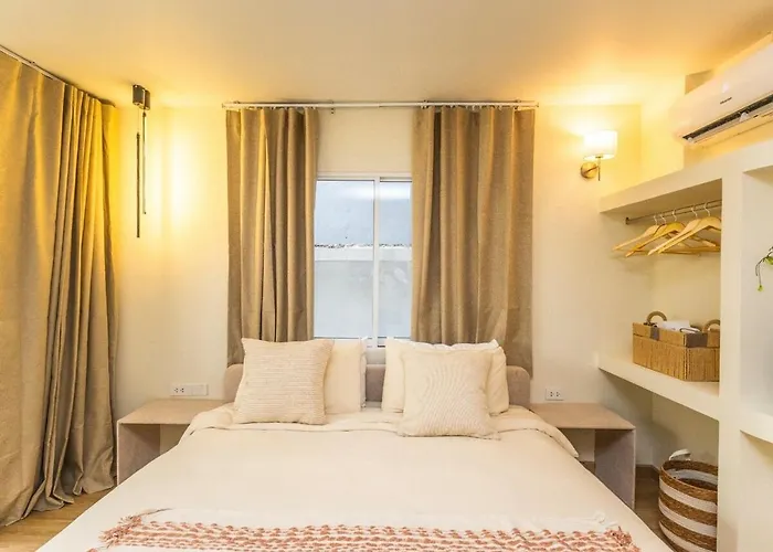 Appartamento With Private Garden In Center Sathorn *